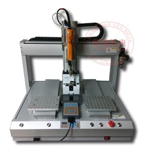 玩具自動打螺絲機/塑料玩具廠家自動化設(shè)備/玩具飛機鎖螺絲機
